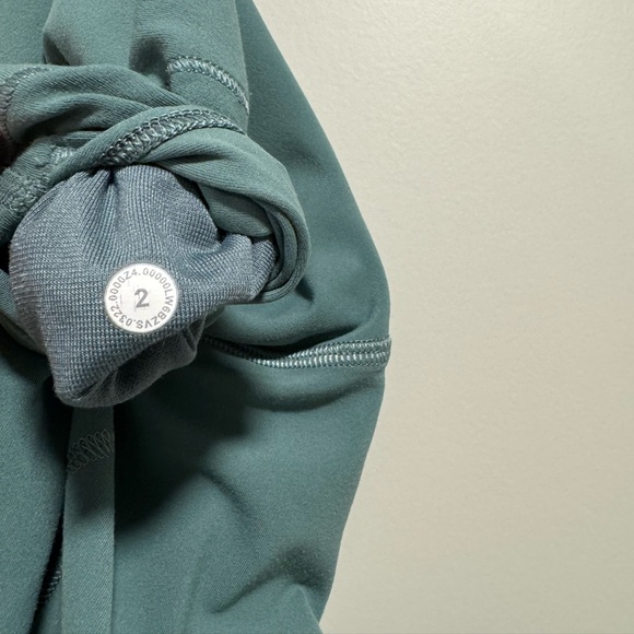 Lululemon Align Scalloped Hem HR 23” Leggings - Picture 4 of 12